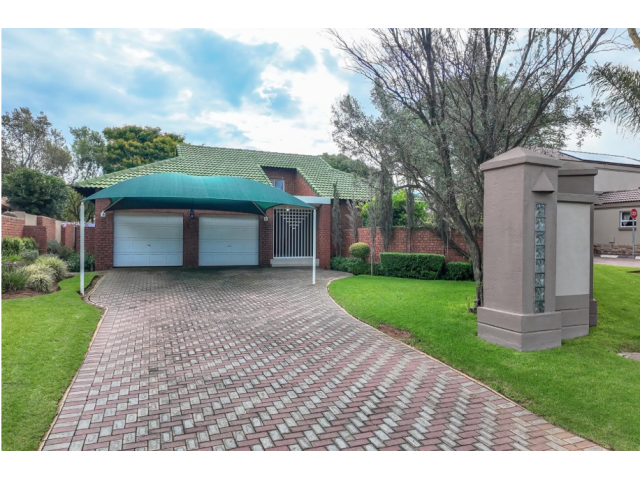<!--[if BLOCK]><![endif]--> 233  Woodville Street, Moreleta Park, Pretoria East <!--[if ENDBLOCK]><![endif]-->